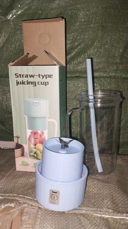 Fresh Fruit Juicer Blender for Smoothie Drinks, Water Juicer With Lid and Straw, Portable Handheld Electric Hand Milk Mini Personal Wireless 350ml