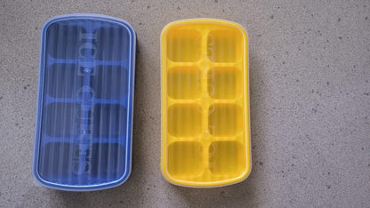 (Pack of 4) Mini Silicone Ice Cube Tray with Lid